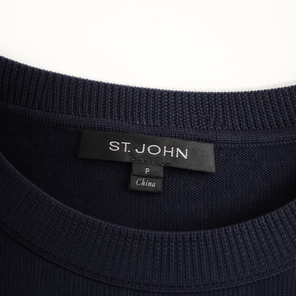 St. John Black Sleeveless Knit Top Women’s P Ribbed Hem Classic Luxury - Picture 2 of 4